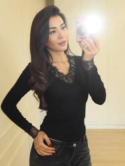بلوزة نسائية بياقة على شكل V مع تطريز دانتيل، بأسلوب أوروبي أمريكي، ملابس كاجوال جديدة للخريف، تصميم عصري يكشف الخصر