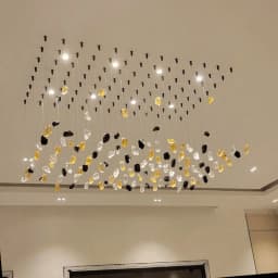 ثريا حجرية بتصميم فاخر ​ 70× 120 سم
