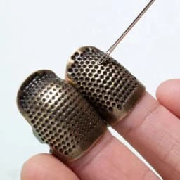 قطعتان من غطاء الإصبع القابل للتعديل بتصميم عتيق للخياطة اليدوية، حلقة غطاء إصبع غير قابلة للانزلاق للاستخدام المنزلي