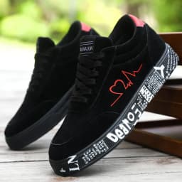 Men's lightweight casual sneakers. Everyday outdoor running and skate shoes for men. Colors: black and red. Sizes: 39 to 48.
