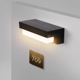 LED في الهواء الطلق أضواء الجدار الشمسية مقاوم للماء ضوء الشمس شرفة فيلا المدخل فناء الجدار الإضاءة سياج ديكور مصباح للطاقة الشمسية