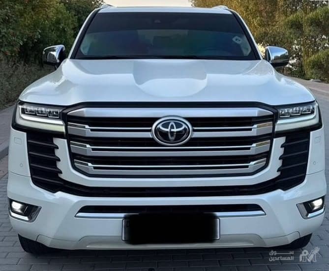 Toyota Land Cruiser VXR 2023