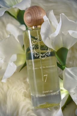 عطر رقم 7