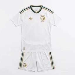 قميص منتخب السعودية 2026 بتصميم أنيق