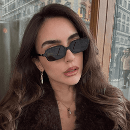 نظارة ميو ميو بعدسة مستطيلة