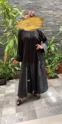 عبايه كريب مع أرضية تفته