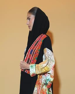 عباية تراثنا هويتنا