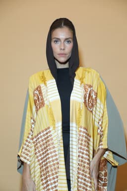 عباية تراثنا هويتنا