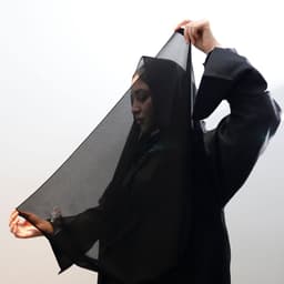 طرحة سادة قماش داليا