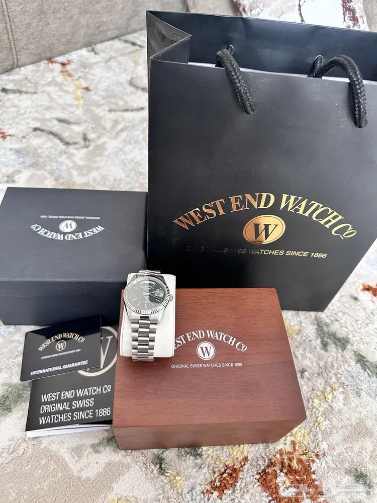 ساعة وست اند West End أصلية واستخدام بسيط