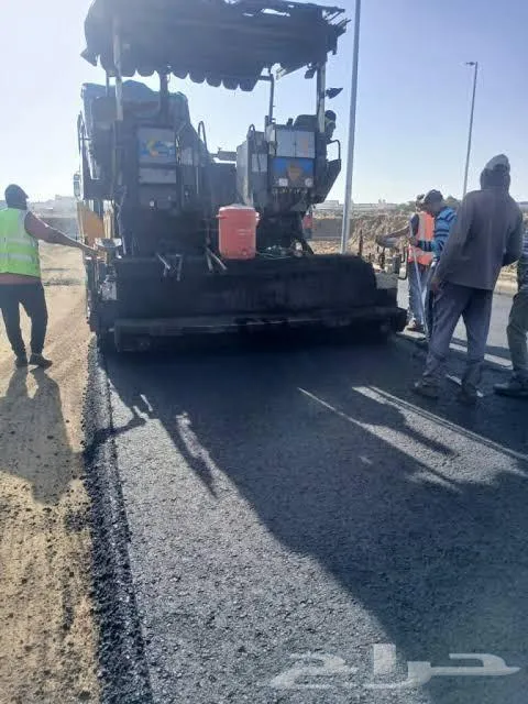 جميع اعمال الاسفلت قص ودك قشط مزراع محطات مستودعات وجه منازل — صورة 3