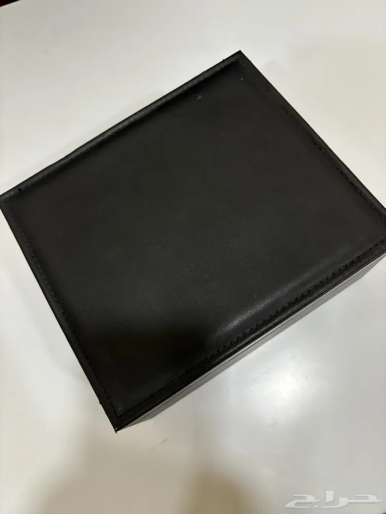 علبه طقم رجاليه فاضيه