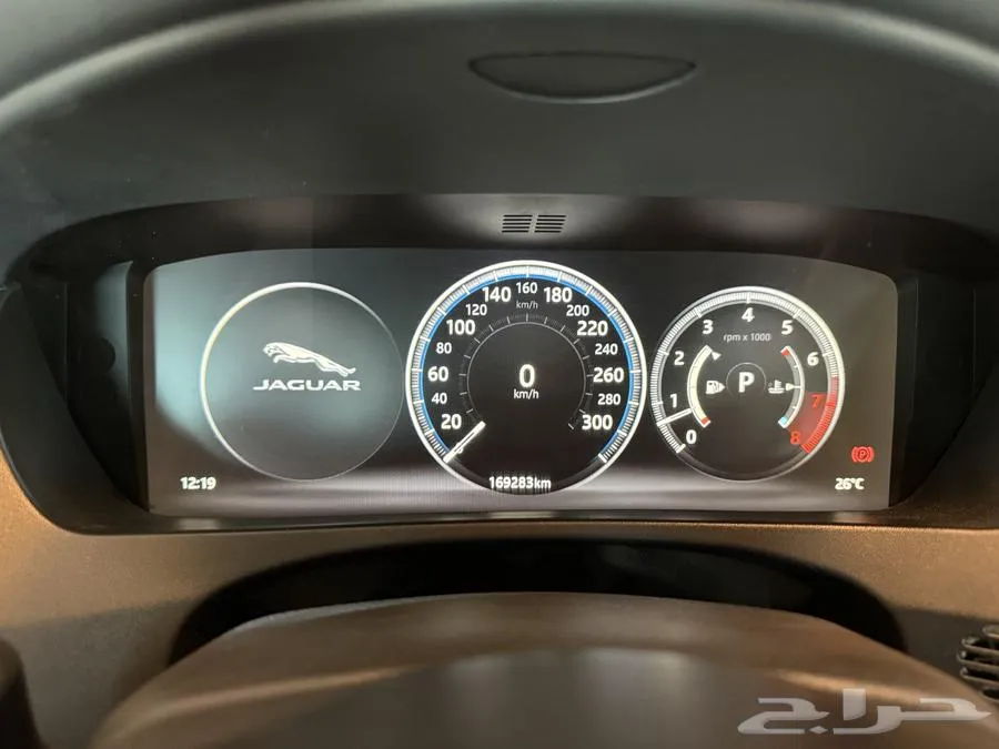 جاكور F-Pace أعلى فئة - Portfolio Supercharged- مالك واحد — صورة 3