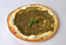 فطائر لبنة بالزعتر