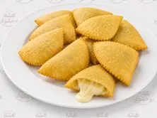 سمبوسه بف بيتي جبن سائل