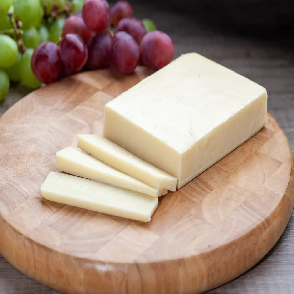 Irish Mild White Cheddar 250 g — صورة 1