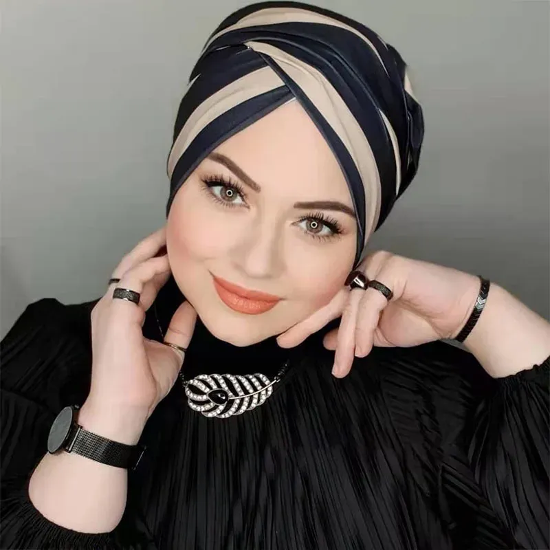 مسلم متواضع الحجاب قبعة Undercap عباية الحجاب للمرأة عبايات إسلامية جيرسي التفاف فوري المرأة التجعيد العربية مشروط قبعات الحرير — صورة 1