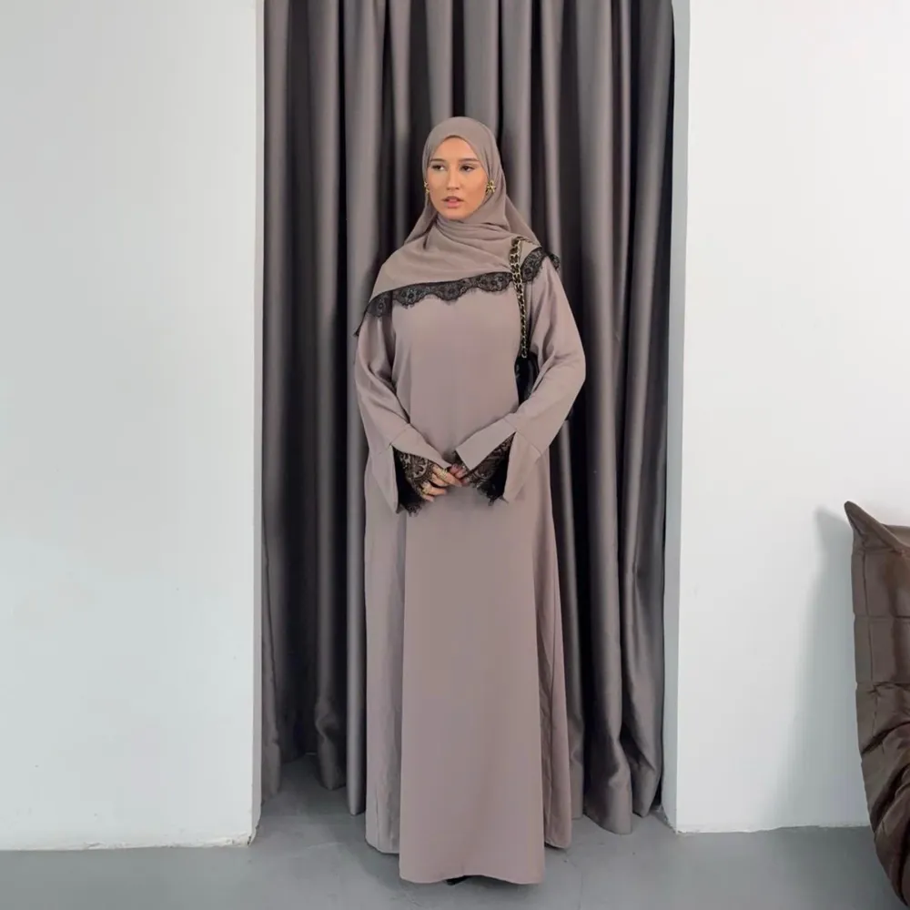 طقم فستان نسائي من قطعتين مع حجاب، جلابية مسلمة، عباية دانتيل، خمار، فساتين العيد، قفطان دبي، رداء عربي طويل لرمضان — صورة 1