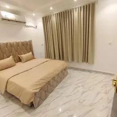 غرف عزاب وشقق عوايل